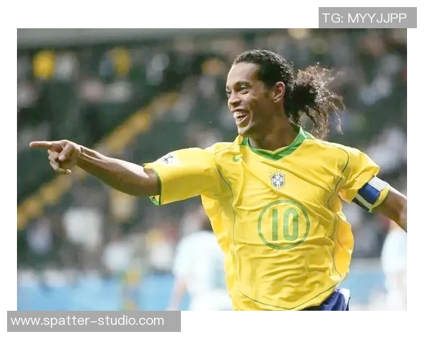 32号足球明星的传奇之路与背后故事揭秘 32号足球明星的传奇之路与背后故事揭秘