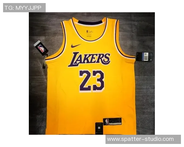 探寻足球场上的传奇23号球衣背后的明星故事 探寻足球场上的传奇23号球衣背后的明星故事